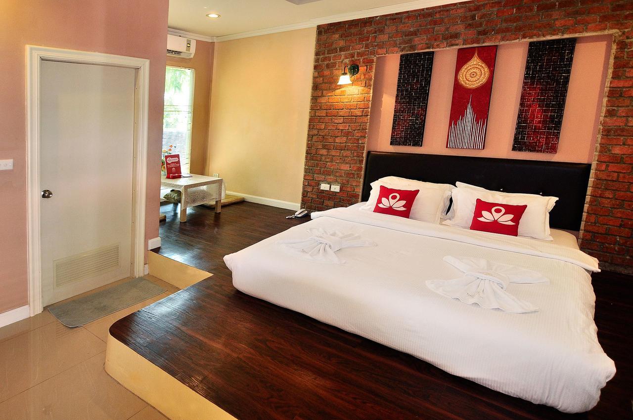 เซนรูมส์ ลาดพร้าว ซอย 71 Hotel กรุงเทพมหานคร ภายนอก รูปภาพ
